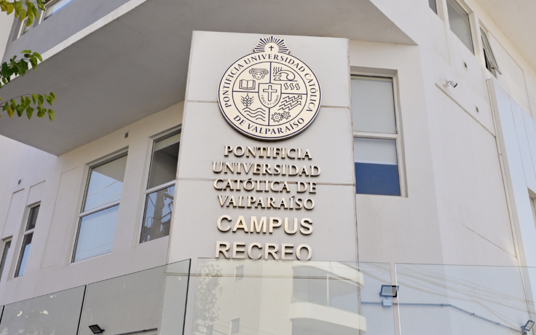 Coordinadora del programa MBA de la Universidad Complutense de Madrid, España, visita la Escuela de Negocios y Economía PUCV en Valparaíso.